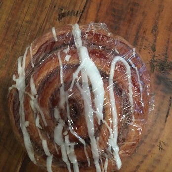 Stouthaus Coffee Pub - Cinnamon roll, it was just ok, don't recommend it. - Coffee & Tea Near Me - Sunset Valley, Texas