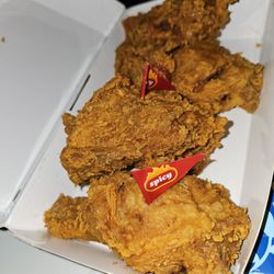 Jollibee - 4 Piece Spicy