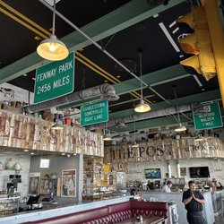 Rockwell's Bakery, Cafe & Bar