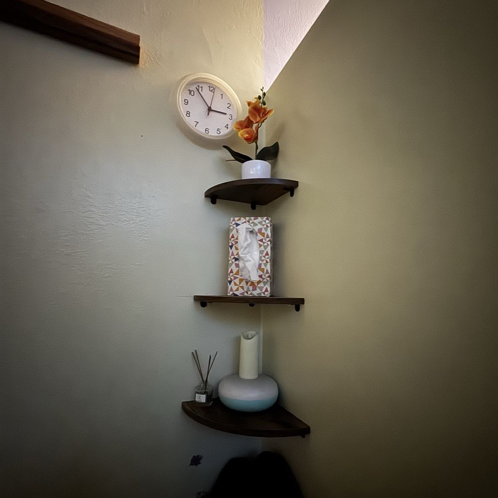 Iyana Thai Massage - Decor in the room - Massage Therapy Near Me - Arleta, California Iyana Thai Massage - Decor in the room - Massage Therapy Near Me - Arleta, California