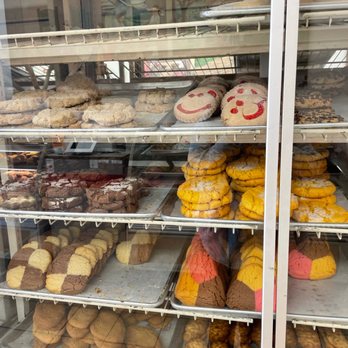 Bakery La Mejor - More cookies - Bakeries Near Me - Union City, California Bakery La Mejor - More cookies - Bakeries Near Me - Union City, California