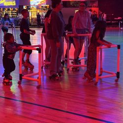 Roller Motion Skate Center - Crazy mess is what this is. Stopping in the floor.