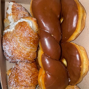 MX Donut - THEY GOT CANOLIS - Donuts Near Me - Hayward, California