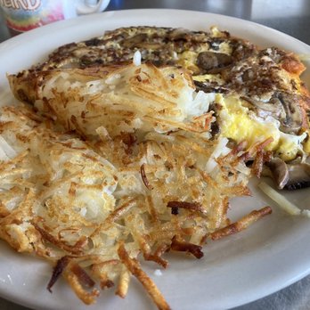 Frank's - Cheese Omelette with added sausage and mushrooms.. Hashbrowns were so nice and crispy. - Breakfast & Brunch Near Me - Tucson, Arizona Frank's - Cheese Omelette with added sausage and mushrooms.. Hashbrowns were so nice and crispy. - Breakfast & Brunch Near Me - Tucson, Arizona