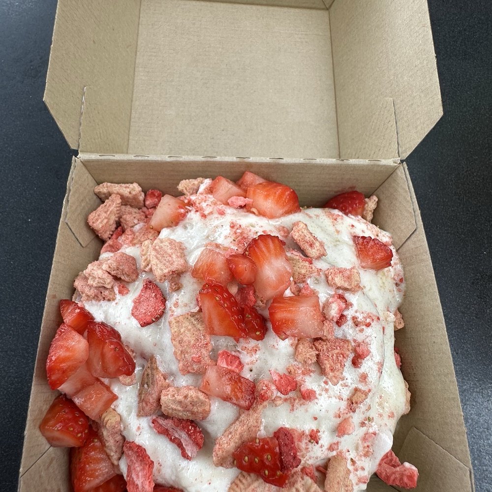 Cinnaholic - Strawberry Shortcake Roll - Bakeries Near Me - Virginia Beach, Virginia