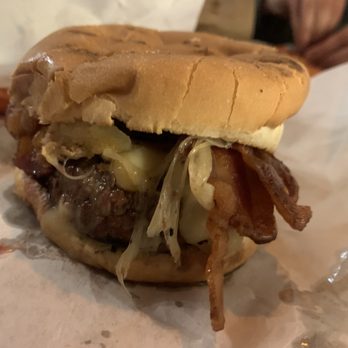 Burger Joint - Cheeseburger with bacon - American Near Me - New York, New York