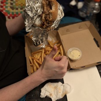 Strip's Chicken & Brewing - Pulled pork on gluten free bun with French fries from a dedicated fryer - Breweries Near Me - Merriam, Kansas