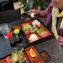California roll and Sashimi, Bento Box
