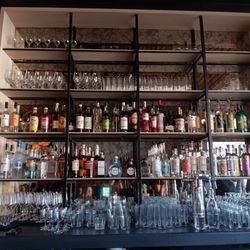 Bar Ni Modo - Behind the bar