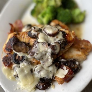 Ruby Tuesday Moanalua - Asiago Bacon chicken - American Near Me - Honolulu, Hawaii Ruby Tuesday Moanalua - Asiago Bacon chicken - American Near Me - Honolulu, Hawaii