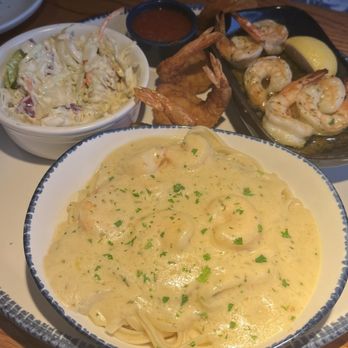 Red Lobster - Shrimp Alfredo and more - Seafood Near Me - Chattanooga, Tennessee