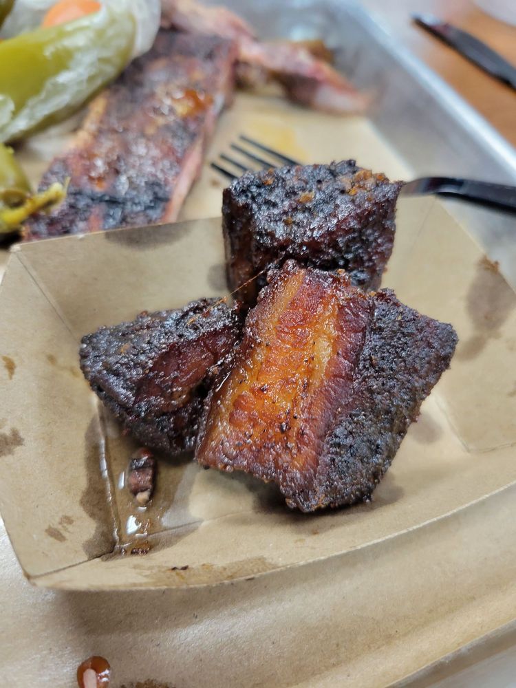 Smokey Mo's BBQ Logo