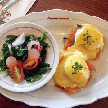 Cafe Landwer - Rutherford & Bathurst - Salmon Eggs Benedict - Cafes Near Me - Maple, Ontario Cafe Landwer - Rutherford & Bathurst - Salmon Eggs Benedict - Cafes Near Me - Maple, Ontario