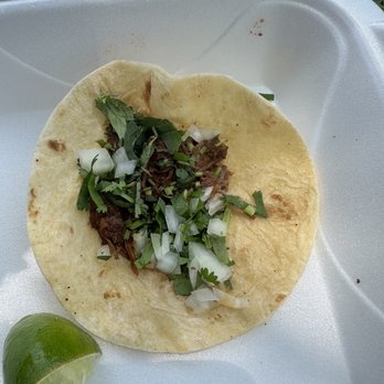 Taqueria Los Altos - Tortilla with a piece of beef (taco) - Mexican Near Me - Charlotte, North Carolina Taqueria Los Altos - Tortilla with a piece of beef (taco) - Mexican Near Me - Charlotte, North Carolina