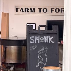 Smohk RVA BBQ - Sassy pig :)