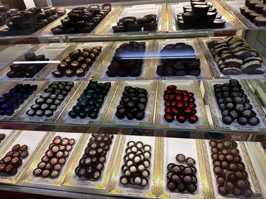 Hebert Candies & Gifts by null