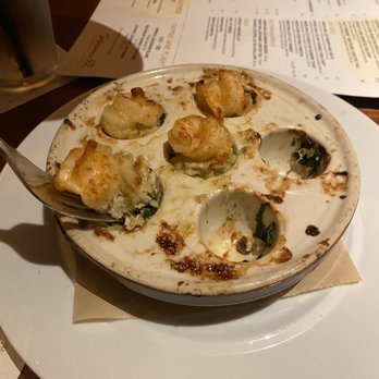 Seasons 52 - New American Near Me - Burlington, Massachusetts