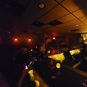 Fox’s Lounge - Dive Bars Near Me - Miami, Florida