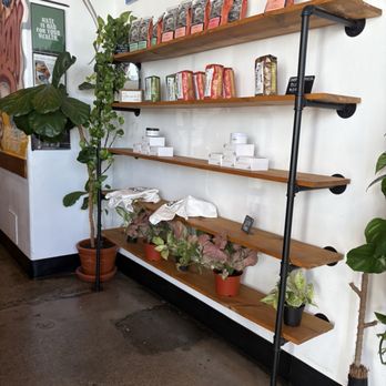 Jesse's Grind Coffee Bar - Coffee & Tea Near Me - Winnetka, California Jesse's Grind Coffee Bar - Coffee & Tea Near Me - Winnetka, California