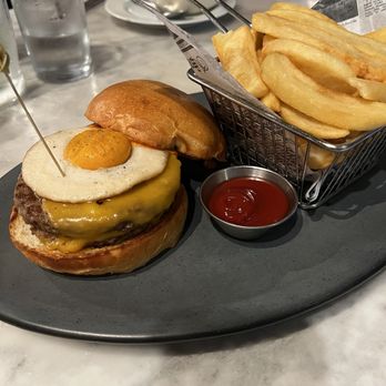 Willow Vegan Bistro - Double smash Double Smashburger - Vegan Near Me - New York, New York Willow Vegan Bistro - Double smash Double Smashburger - Vegan Near Me - New York, New York