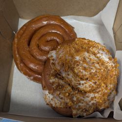 Mart's Donuts
