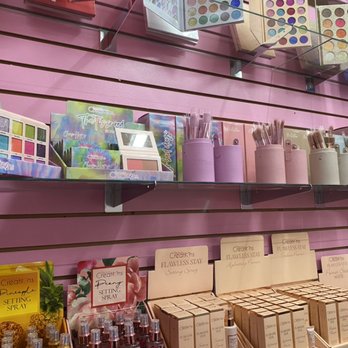 Boss Babe Cosmetics - Brushes, palettes, setting spray, you name it! We got it! - Cosmetics & Beauty Supply Near Me - Pomona, California Boss Babe Cosmetics - Brushes, palettes, setting spray, you name it! We got it! - Cosmetics & Beauty Supply Near Me - Pomona, California