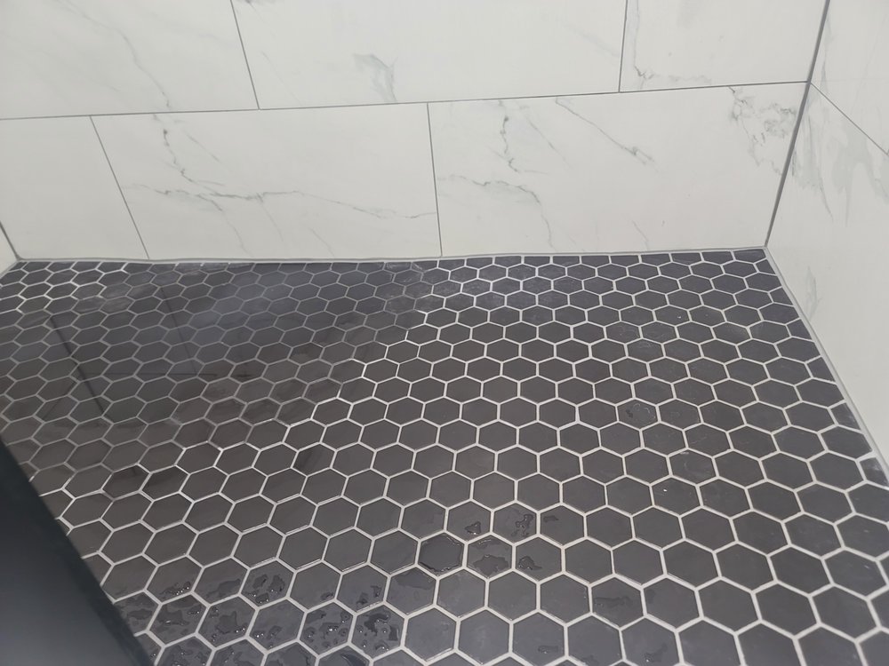 Slide of T-Rav's In & Out