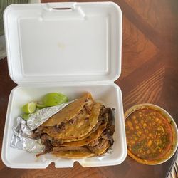 Sazón Bello Taquería