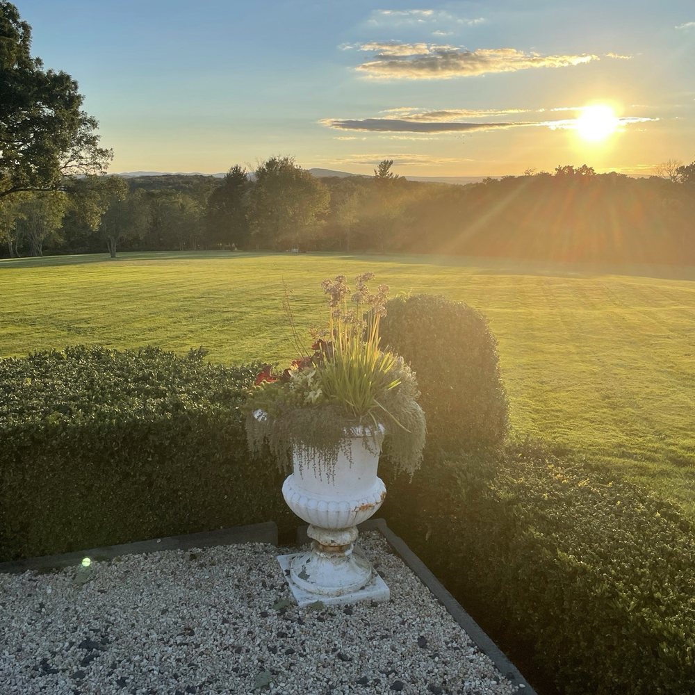 Glenmere Mansion - Sunset - Hotels Near Me - Chester, New York