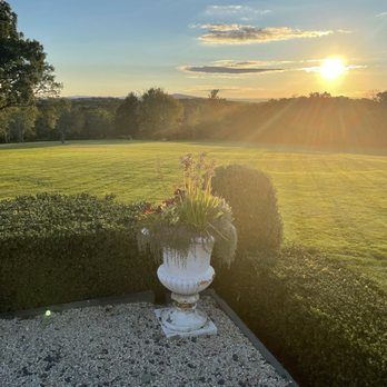 Glenmere Mansion - Sunset - Hotels Near Me - Chester, New York