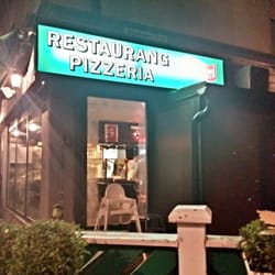 Mon Ami Pizzeria Restaurang - Utsida.