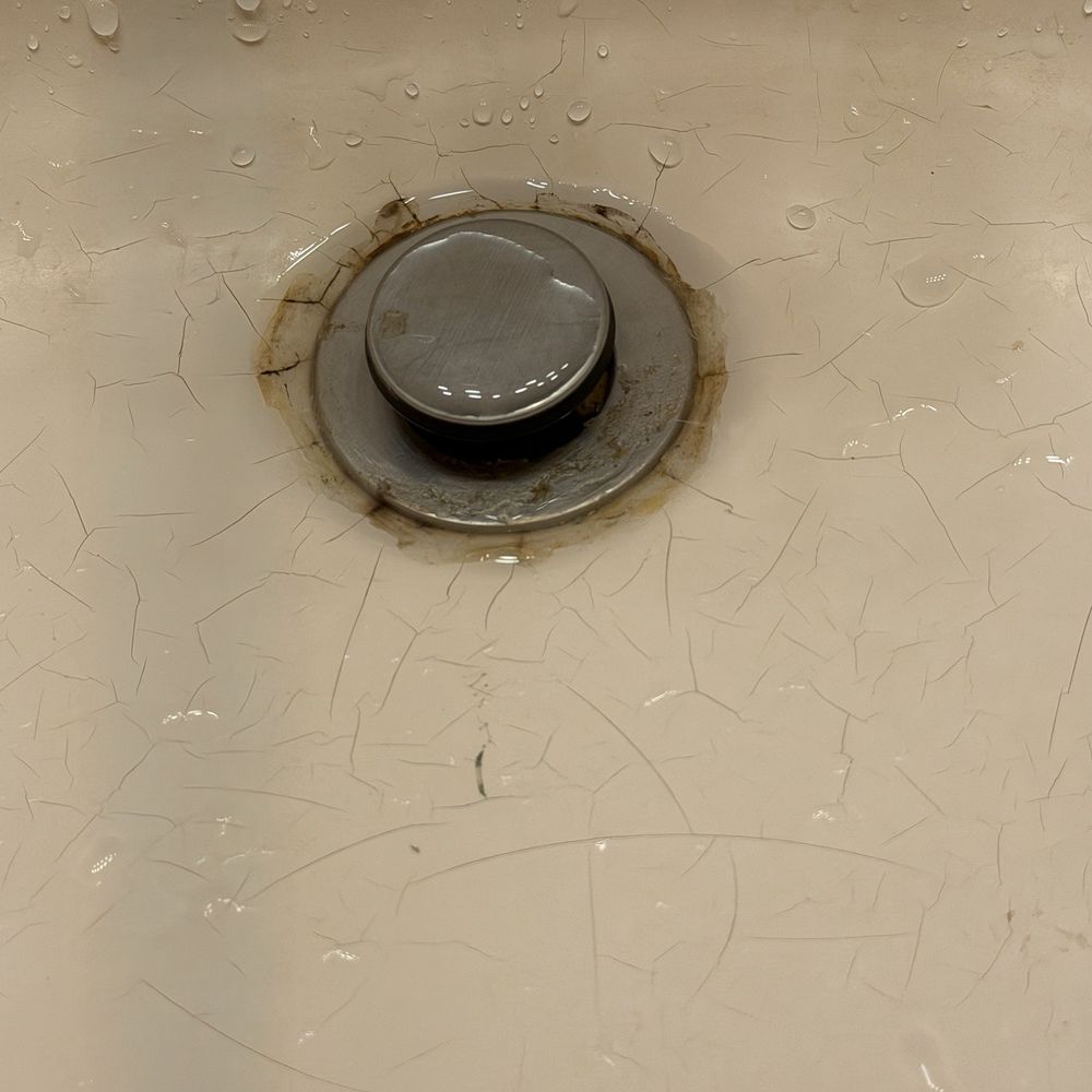 Black Bear Lodge Motel - The only sink in the room - Hotels Near Me - Slade, Kentucky
