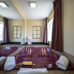 Stone Castle Hotel & Conference Center - Sea Breeze King Jetted Tub Suite