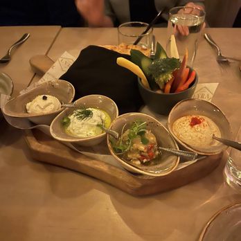 LÝRA - Mezze plate -- good vegetarian choice to start - Greek Near Me - Chicago, Illinois
