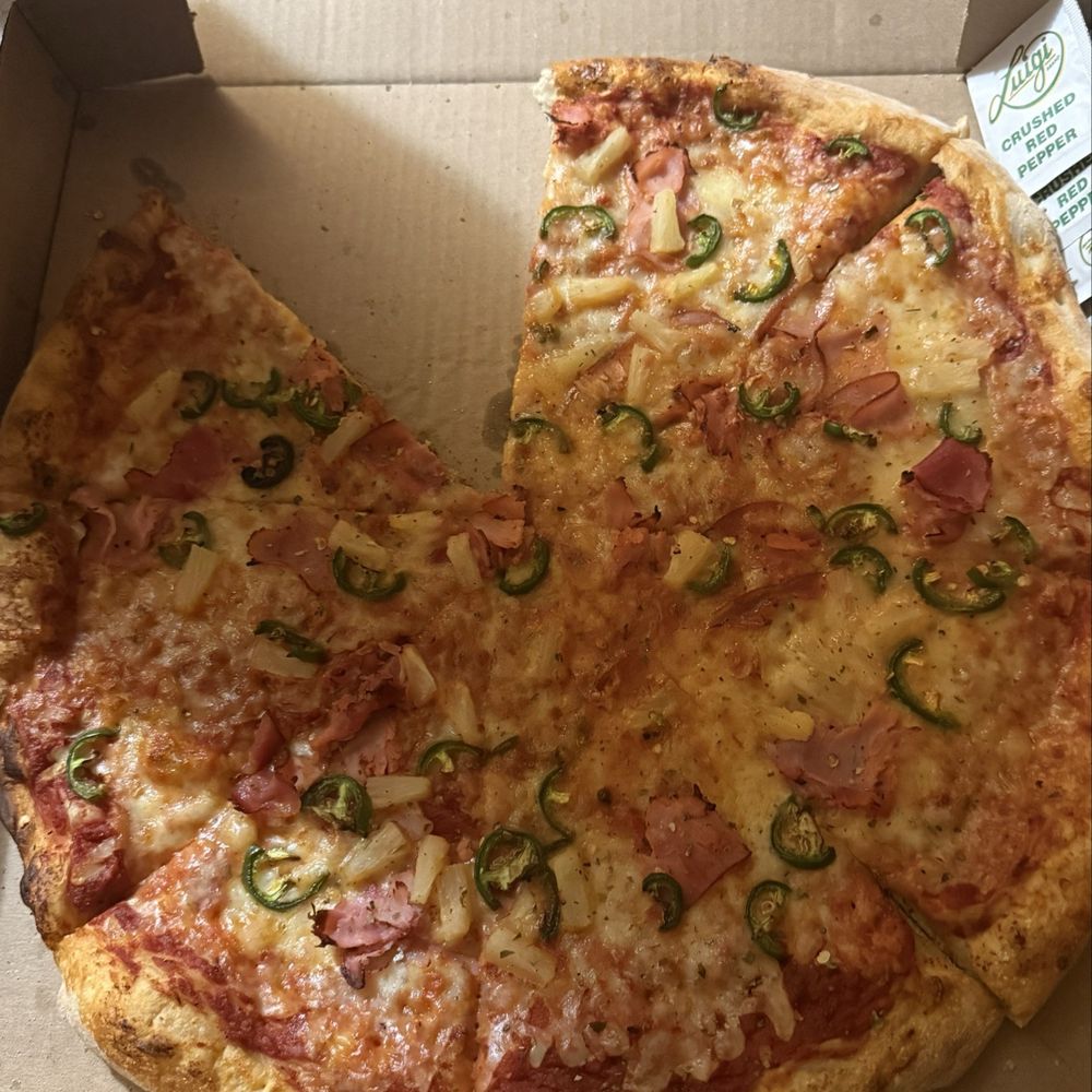 Rock'n Dough Pizza + Brew - 16" Angry Hawaiian (3PD) (don't mind the missing slice lol) - Pizza Near Me - Germantown, Tennessee Rock'n Dough Pizza + Brew - 16" Angry Hawaiian (3PD) (don't mind the missing slice lol) - Pizza Near Me - Germantown, Tennessee
