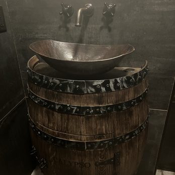 Calypso Spirits Bar - Cute sink - Cajun/Creole Near Me - Saint Louis, Missouri