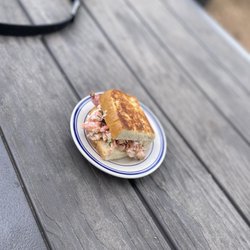 Buoy and Trap Seafood - Lobster roll HH