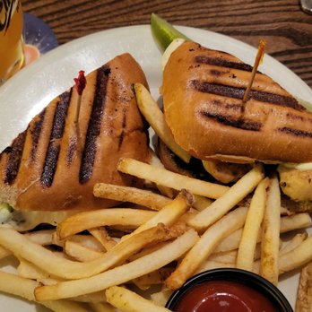 Cheers - Chicken Pesto panini and fries - American Near Me - Boston, Massachusetts Cheers - Chicken Pesto panini and fries - American Near Me - Boston, Massachusetts