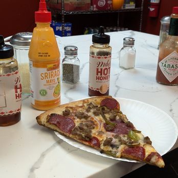 Fratelli Pizza - A decent combo slice at a good price with fun condiments. - Pizza Near Me - San Francisco, California Fratelli Pizza - A decent combo slice at a good price with fun condiments. - Pizza Near Me - San Francisco, California