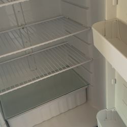 Cruise America - Refrigerator