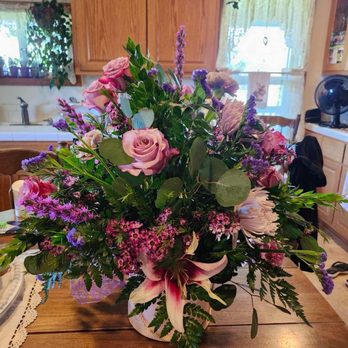 Escalon Country Flowers - Mother's Day flowers - Florists Near Me - Escalon, California Escalon Country Flowers - Mother's Day flowers - Florists Near Me - Escalon, California