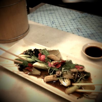 Dos Palillos by null