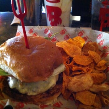 Burgatory - Fox Chapel - standard burger with chips - Burgers Near Me - Pittsburgh, Pennsylvania