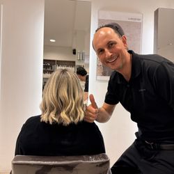 Pedro's Hairexpression & Beauty - Der Chef  bei der Arbeit?