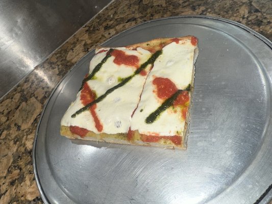 Annabel's Pizza & Italian Restaurant by null