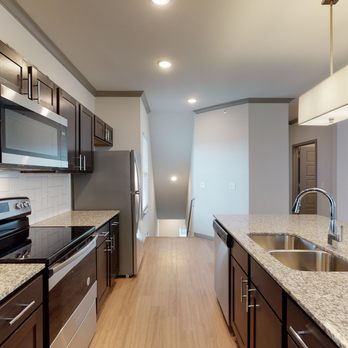 35 Degrees North - Apartments Near Me - Edmond, Oklahoma