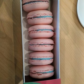 La Rocca Creative Kitchen - Cotton candy macaroons - Desserts Near Me - Richmond Hill, Ontario La Rocca Creative Kitchen - Cotton candy macaroons - Desserts Near Me - Richmond Hill, Ontario