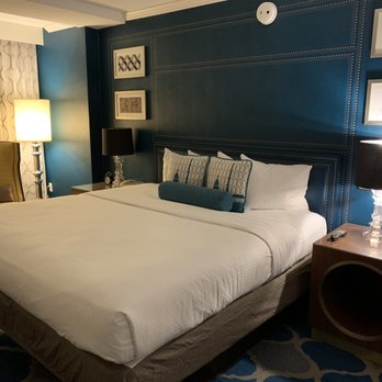 The Embassy Row Hotel - Standard room with a king bed and beautiful furnishings - Hotels Near Me - Washington, DC, District of Columbia The Embassy Row Hotel - Standard room with a king bed and beautiful furnishings - Hotels Near Me - Washington, DC, District of Columbia