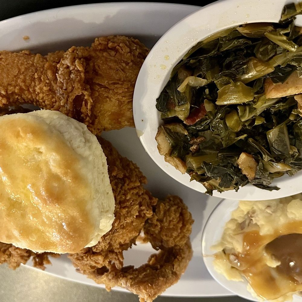 Fried chicken with collards and mashed potatoes Fried chicken with collards and mashed potatoes