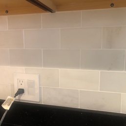 Kitchen backsplash